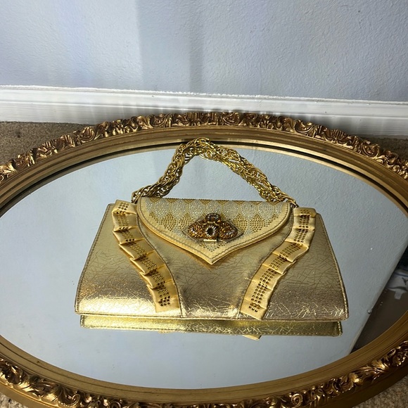 Vintage Gold Purse - Picture 2 of 6